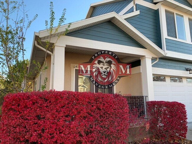 Building Photo - Beautiful 4 Bd 2.5 Bath Townhouse in Sandy