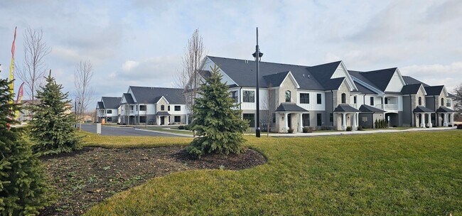 Foto del edificio - Douglas Fir-2Br/2Ba Rental Home-First Floor