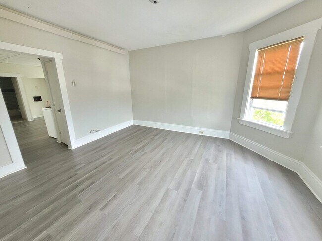 Building Photo - 24 Everard St