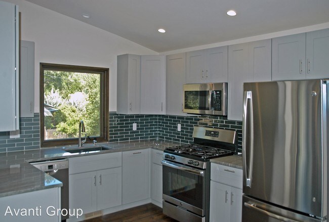 Building Photo - 1 br, 1 bath House - 1454 Tunnel Road