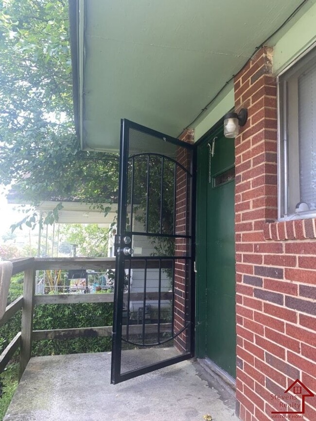 Building Photo - 1918 Ivy St