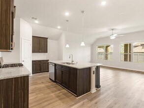 Building Photo - 7001 Mapleshade Way