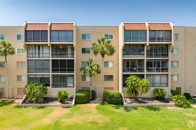 90 S Highland Ave Tarpon Springs, Florida - Lake Tarpon Sail Condos