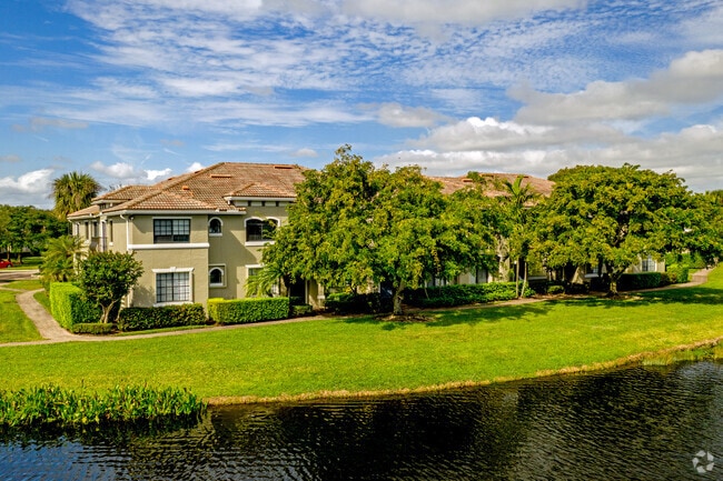 Building Photo - San Merano at Mirasol