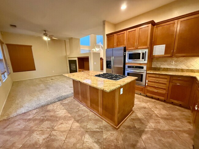 Foto del edificio - Scripps 3br plus loft garage yard granite kitchen TEXT 858-774-1574