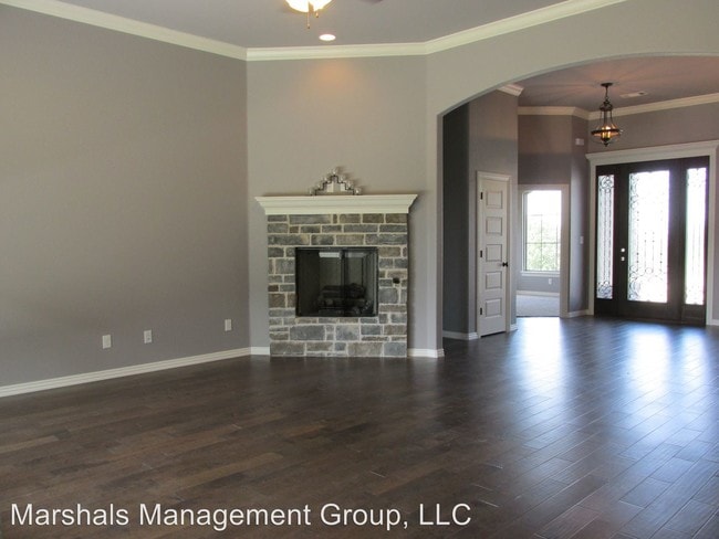 Foto del edificio - 1079 Eastern Hills Dr