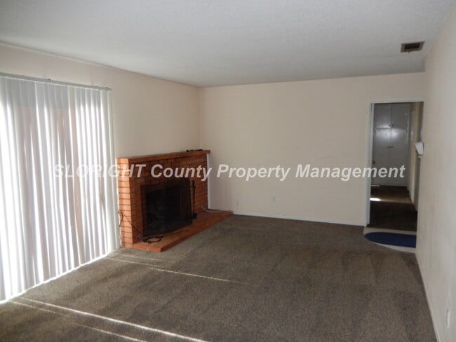 Building Photo - AVAILABLE JULY  - Laguna Lake Home on Large Lot - 3 Bedroom / 2 Bathroom