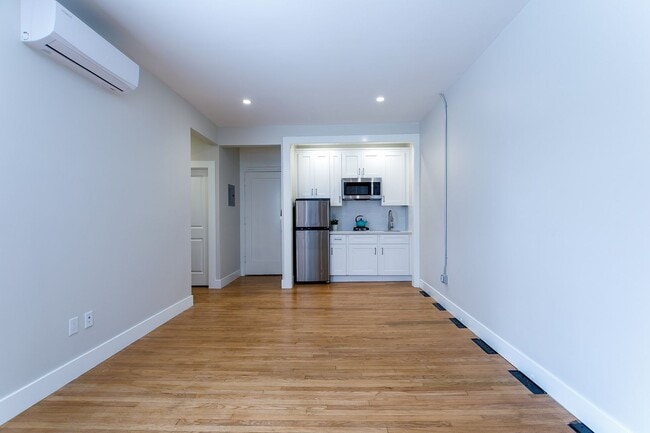 Interior Photo - The Historic Stanley