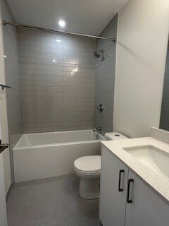 Photo du bâtiment - 630 Churchill Av N