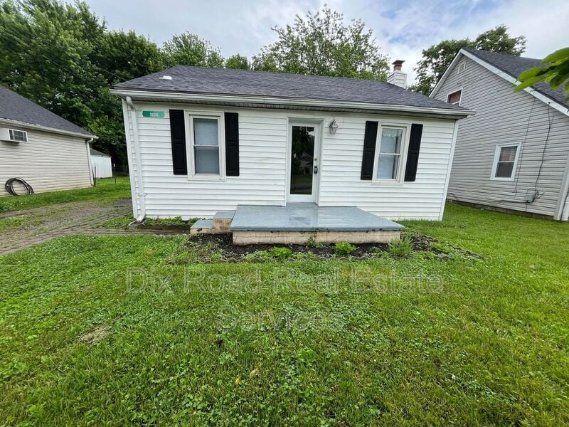 Photo - 1936 Pater Avenue