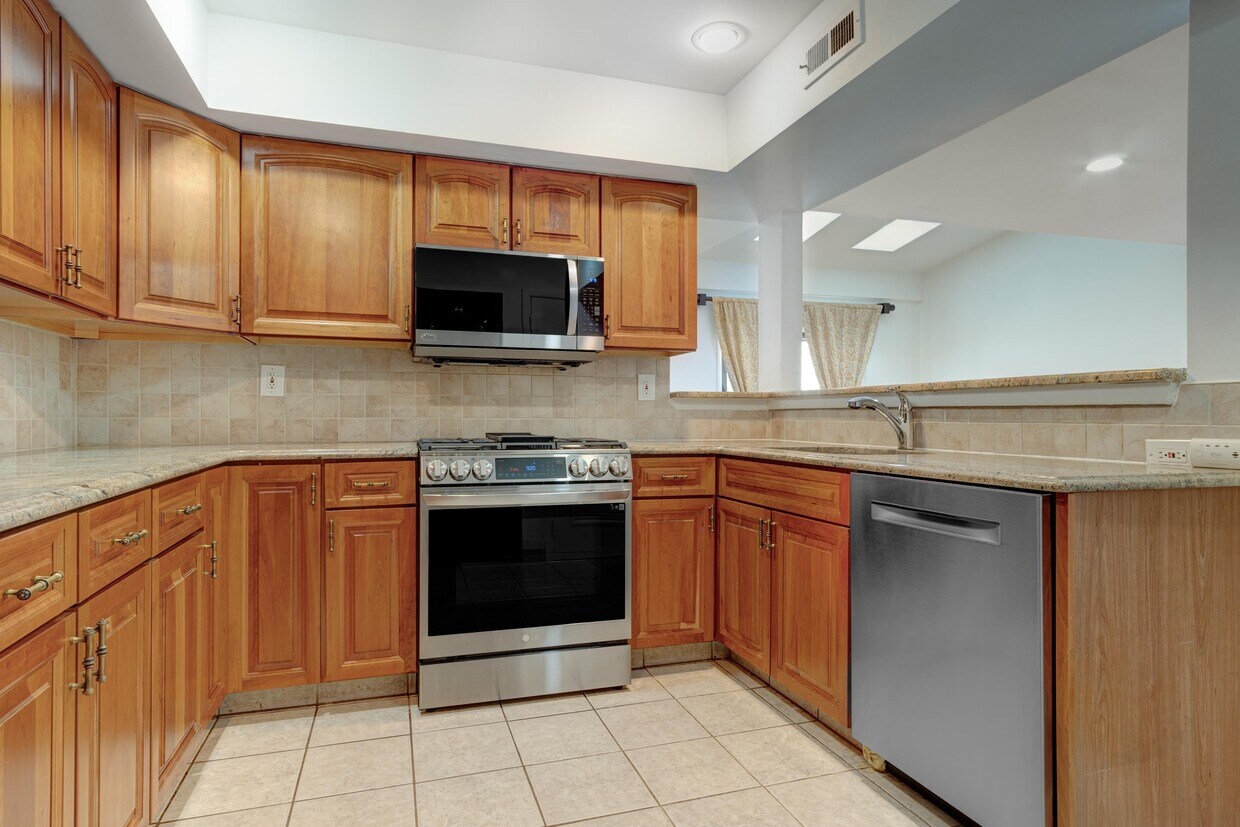 Foto principal - 782 Spinnaker Ct