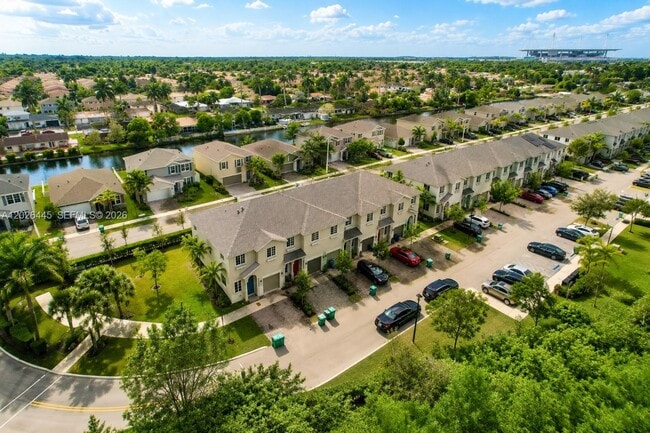Building Photo - 1202 NW 208th Terrace