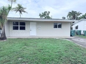 Building Photo - 9440 SW 51st St