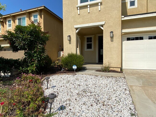 Foto del edificio - Great 3 Bedroom Home in Fallbrook!