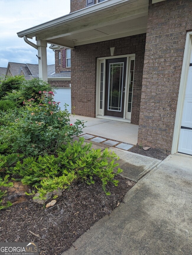 Building Photo - 1695 Townview Ln