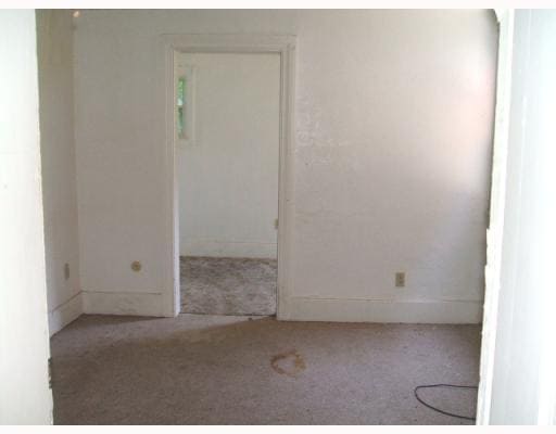  - 901 Charles St