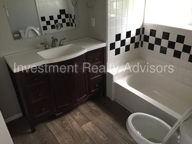 Foto del edificio - 192 E Vine St