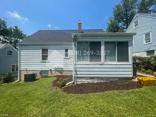 Building Photo - 4 br, 2 bath House - 5427 Varnum Street -