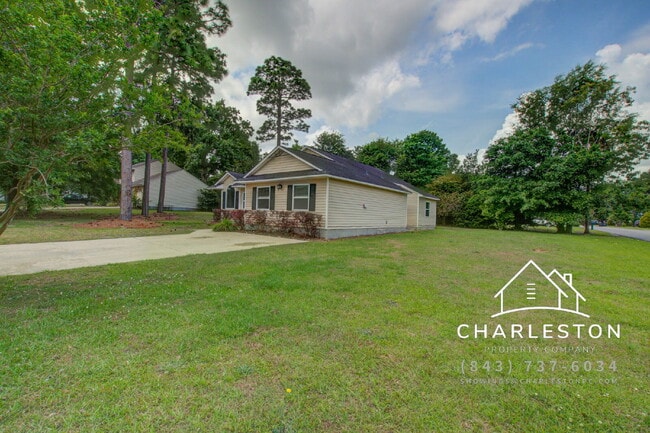 Building Photo - 8115 Pleasant Ridge Dr