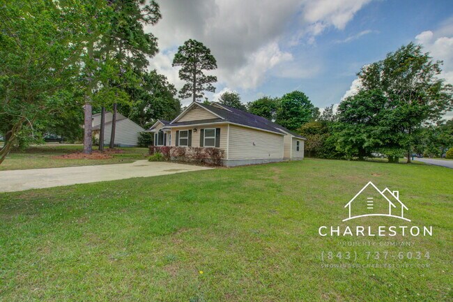 Foto del edificio - 8115 Pleasant Ridge Dr