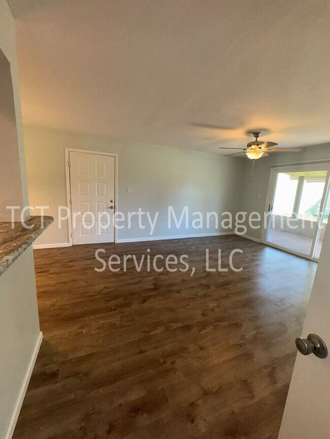 Foto del edificio - Remodeled 55+ Townhome in Mesa
