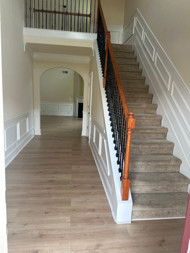 Foto del edificio - 4 Bedrooms, 3 Bathrooms - Home in Stockbri...