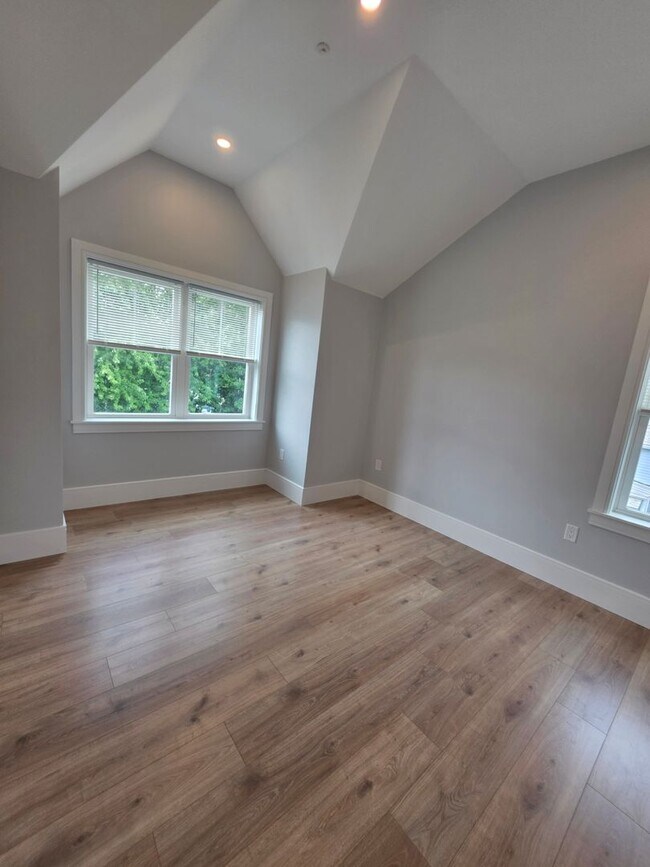 Foto del edificio - New Construction on Lower Allston 