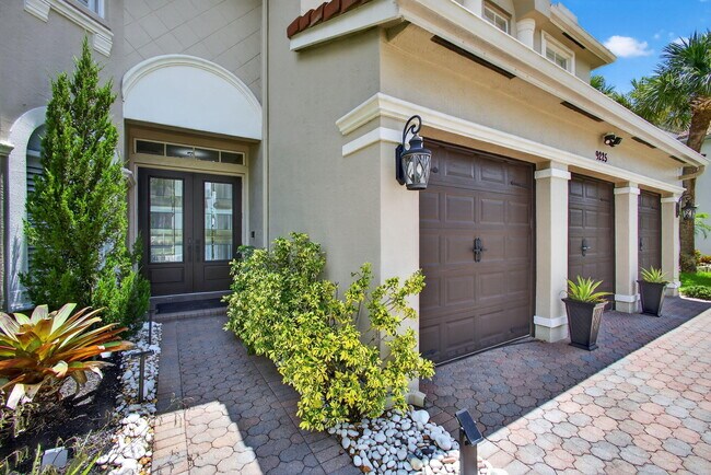 Building Photo - 9225 Delemar Ct