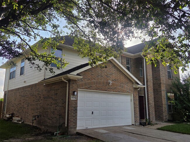 Building Photo - 9526 Heflin Colony Dr