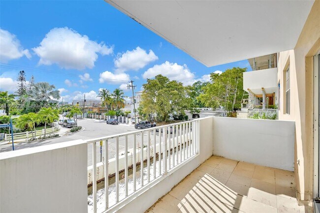 Foto del edificio - 1455 N Treasure Dr