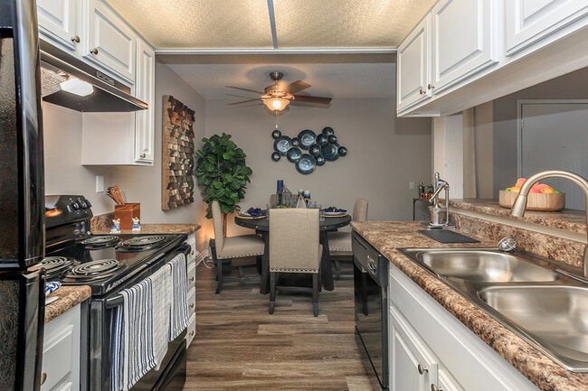 Building Photo - Birchwood Village Apartment Homes
