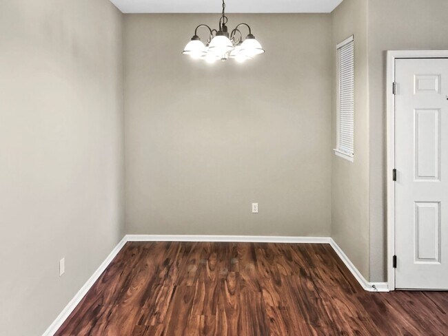 Foto del edificio - 8481 W Union Ave