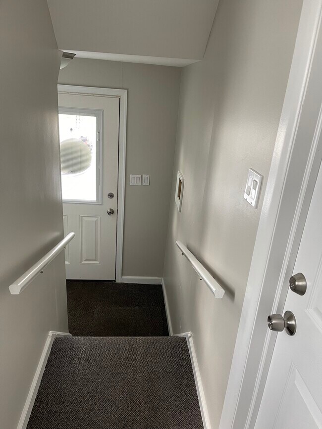 Foto del edificio - 33 Montfort Dr