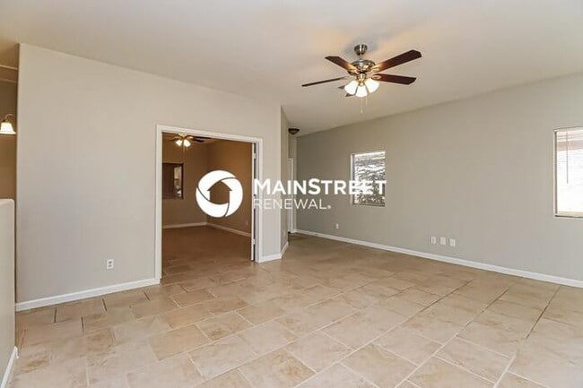 Building Photo - 3 Bedroom Pet-Friendly Home in SAN TAN VAL...