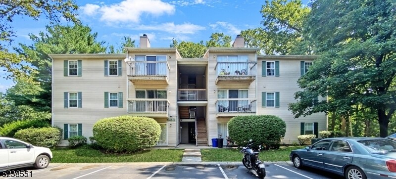 Foto principal - 366 McDowell Dr