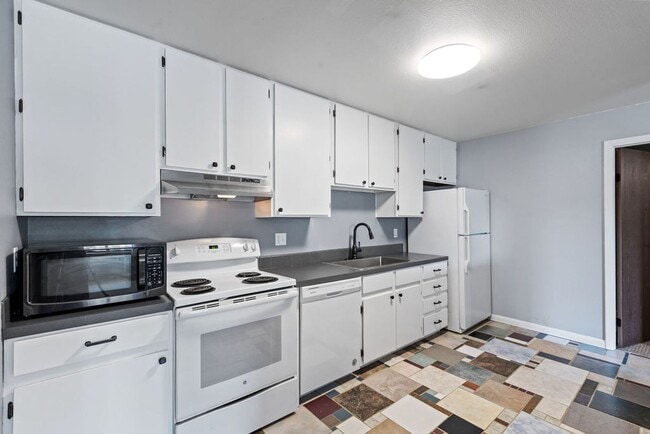 Building Photo - 1118 City Park Ave