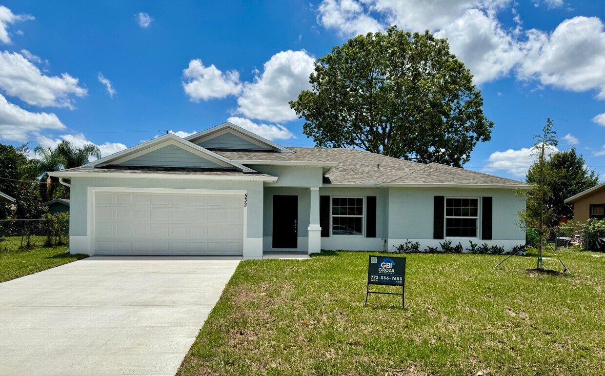 Foto principal - 532 SW Buswell Ave