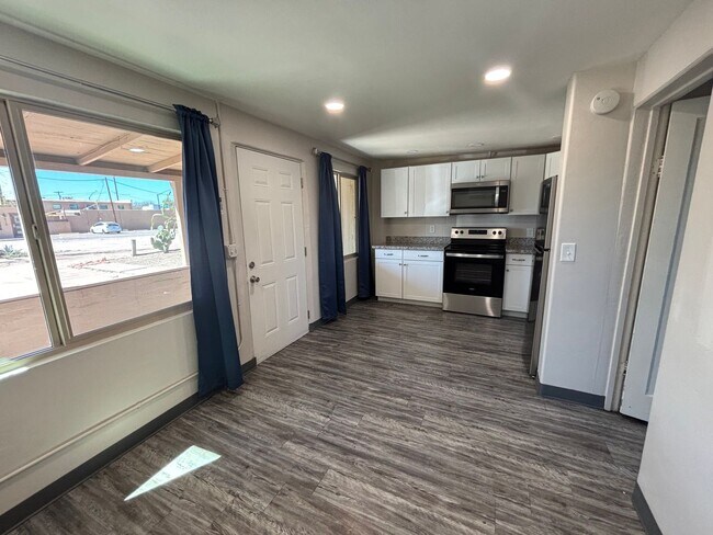 Foto del edificio - 5128 E Pima St