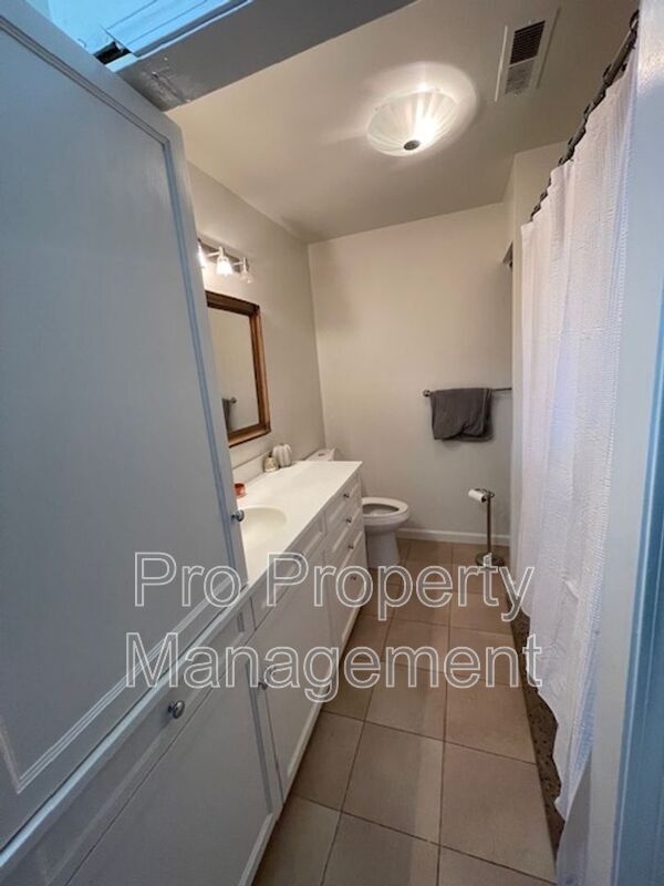 Foto del edificio - 500 Nonnewaug Rd