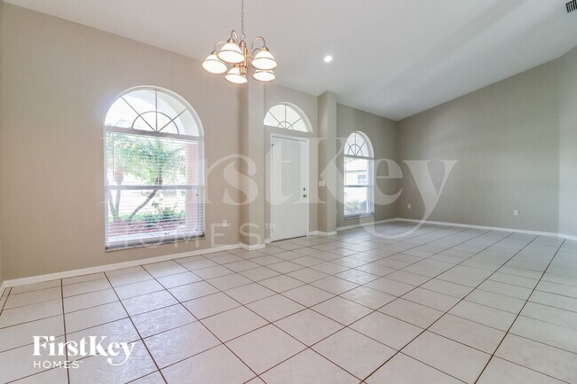 Foto del edificio - 11805 Cliffwood Ct