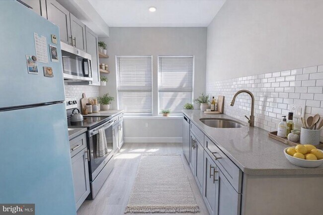 Foto del edificio - 650 N 36th St