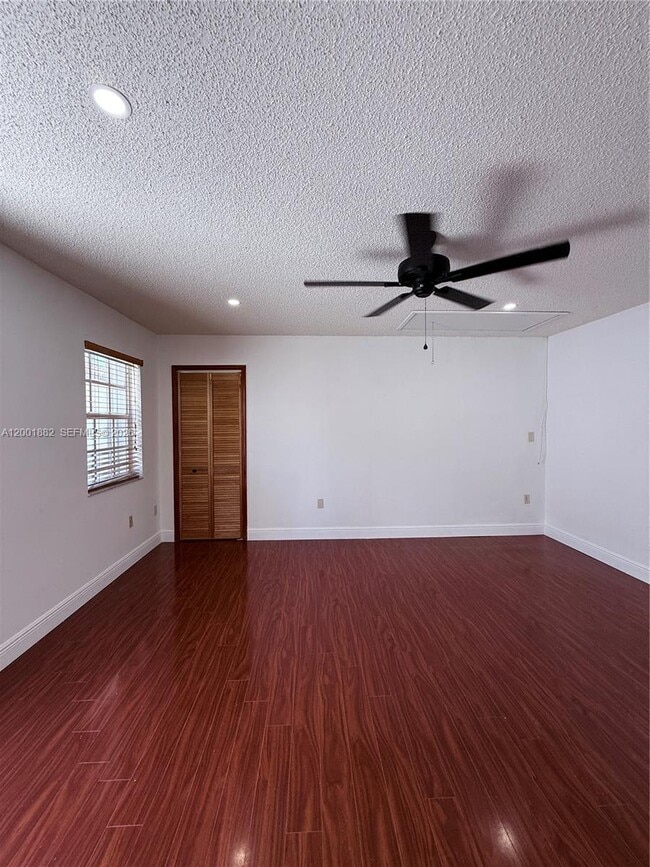 Foto del edificio - 14220 SW 53rd St