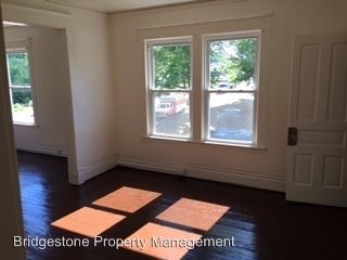 Building Photo - 746 Ritzema Ct SW
