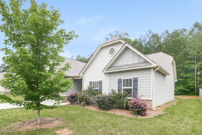 Building Photo - 309 Spruce Creek Ln