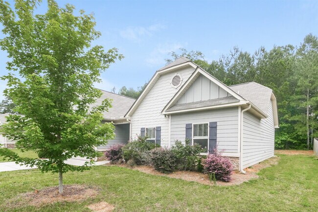 Foto del edificio - 309 Spruce Creek Ln