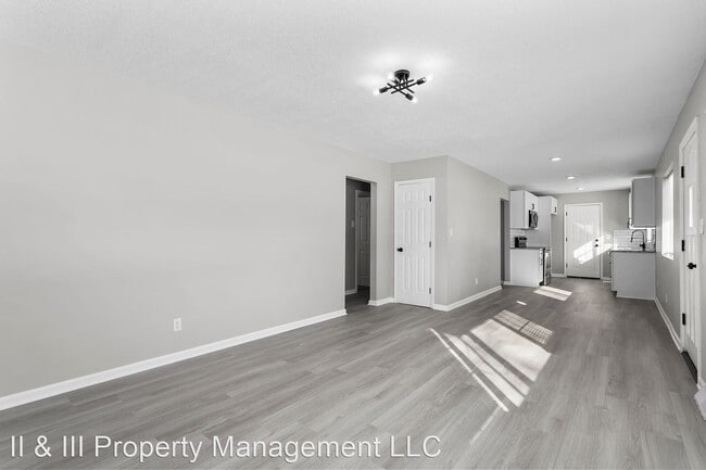 Building Photo - 4 br, 2 bath House - 8012 Riverview Ave