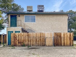 Building Photo - 213 N Alvord St