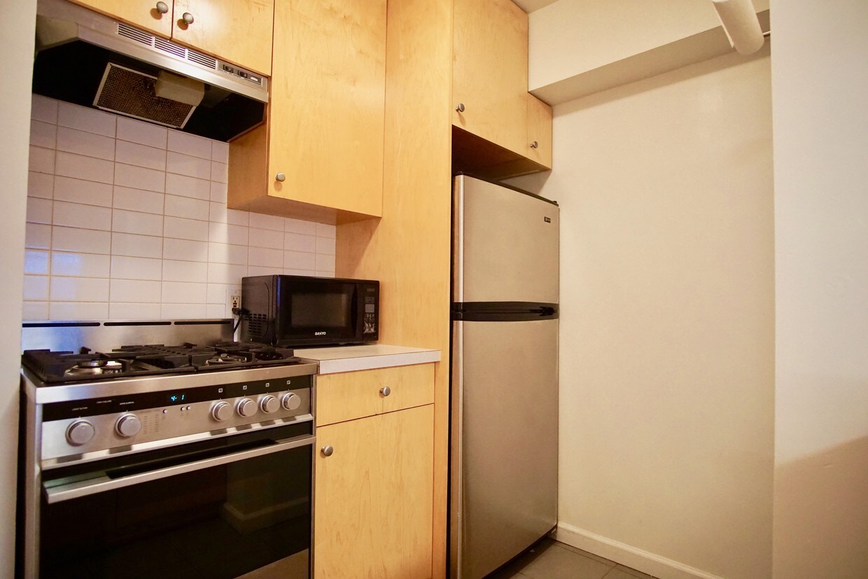 Renovated Kitchen with Designer Appliances - 135 Division St