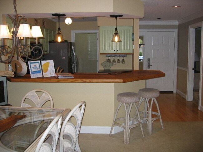 Building Photo - Colonnade Shipyard