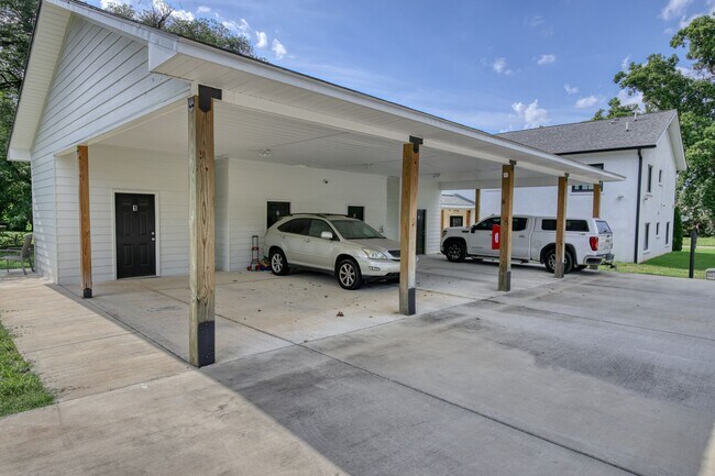 Foto del edificio - 1122 NE Wellman Ave